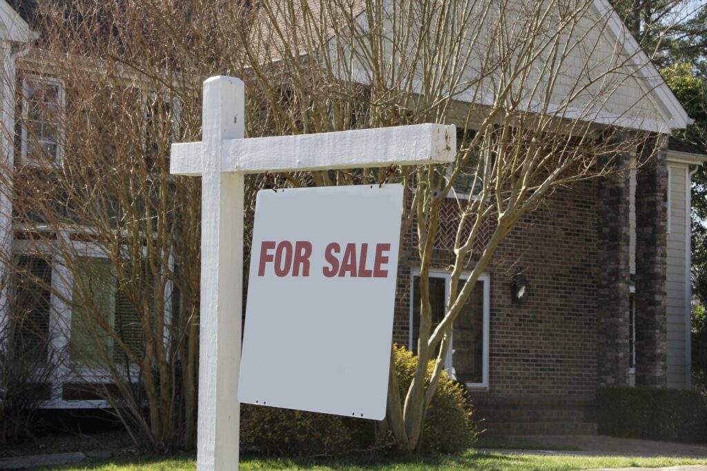Property for Sale in Alberta, Canada